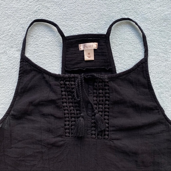 Decree Women’s Sleeveless Tasseled Cami Tank Top - Picture 11 of 15